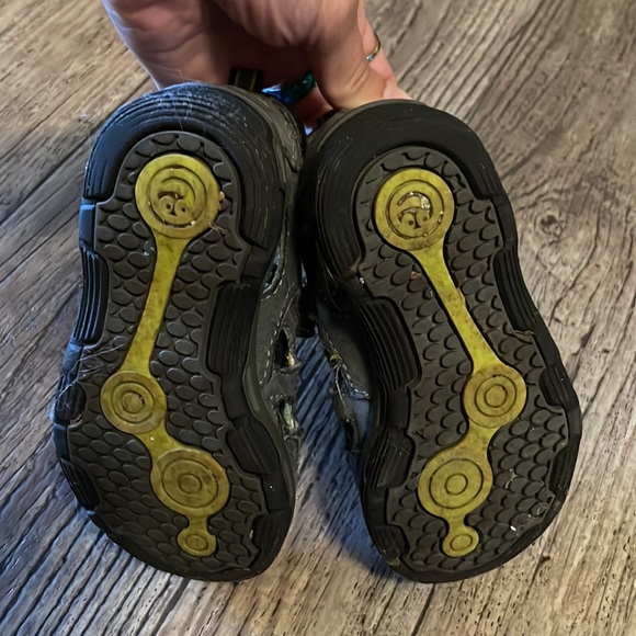 Sandals for your little! - Picture 4 of 5